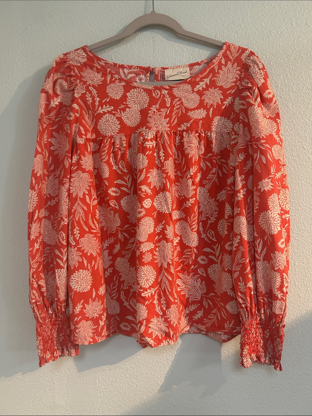 Universal Thread Coral and White Floral Peasant Blouse